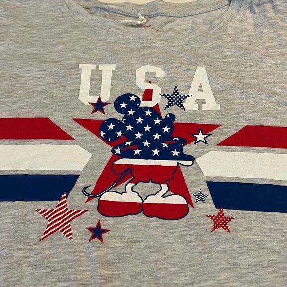 Disney Patriotic Red White & Blue USA Mickey Mouse Gray Top Women's Size XL - Picture 5 of 7